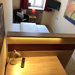 Hotel-gasthof Floetzinger Braeu Szálloda 3*