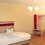 Hotel-gasthof Floetzinger Braeu 3*