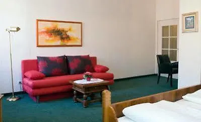 Hotel-gasthof Floetzinger Braeu Hotel