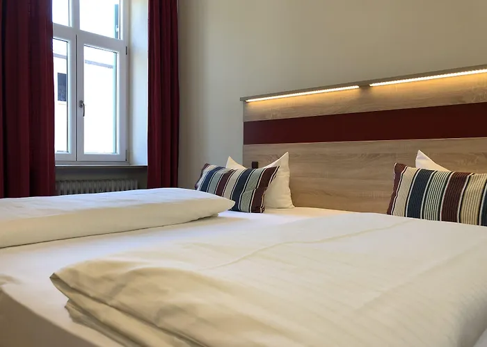 Hotel-gasthof Floetzinger Braeu מלון