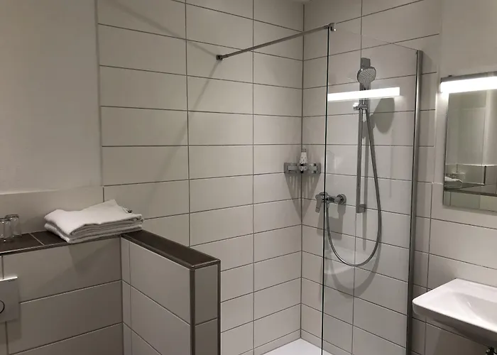 Hotel-gasthof Floetzinger Braeu מלון רוזנהיים