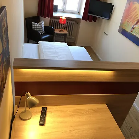 Hotel-gasthof Floetzinger Braeu Отель 3*