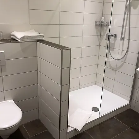 Hotel-gasthof Floetzinger Braeu 3* ローゼンハイム