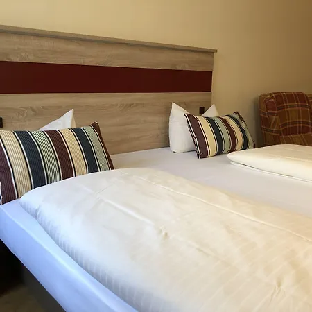 Hotel-gasthof Floetzinger Braeu Отель Розенхайм