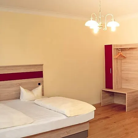 Hotel-gasthof Floetzinger Braeu 3*