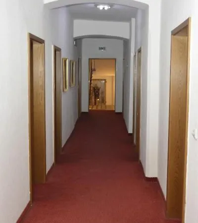 Hotel-gasthof Floetzinger Braeu ローゼンハイム